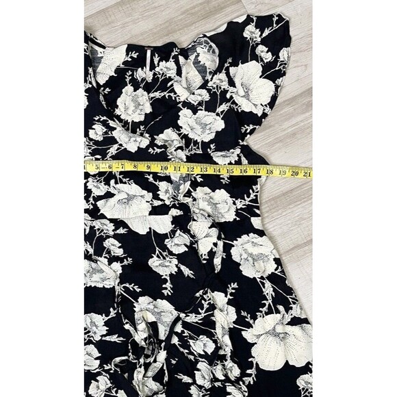 Free People Synthetic French Quarter Wrap Dress. Size: M - Picture 4 of 7